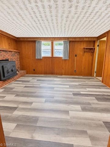 1559 Jordan Drive, Winston-salem, NC 27105
