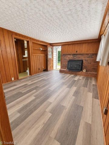 1559 Jordan Drive, Winston-salem, NC 27105