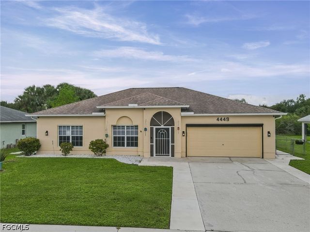 4449 Varsity Lakes DR, Lehigh Acres, FL 33971