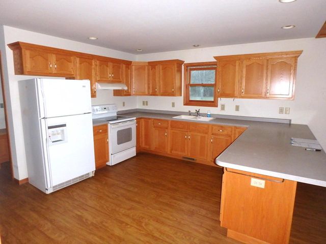 N4885 STATE STREET, Pine River, WI 54965