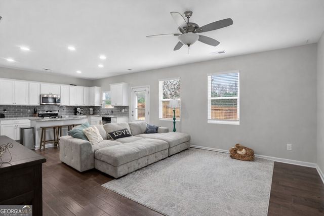 594 Summit Point, Canton, GA 30114