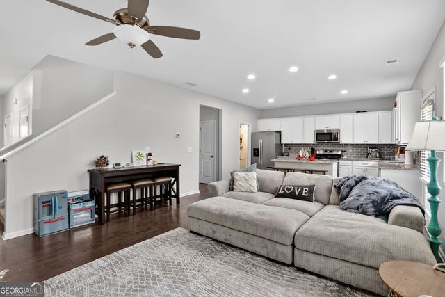 594 Summit Point, Canton, GA 30114