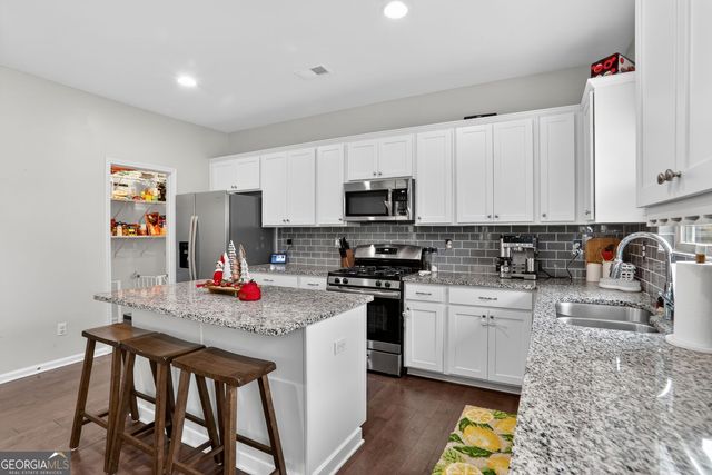 594 Summit Point, Canton, GA 30114