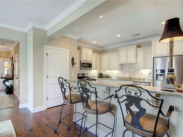 404 Reserve Lane, St Simons Island, GA 31522