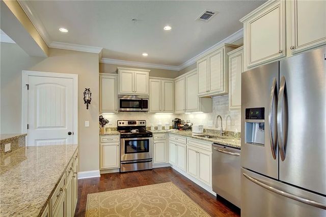 404 Reserve Lane, St Simons Island, GA 31522