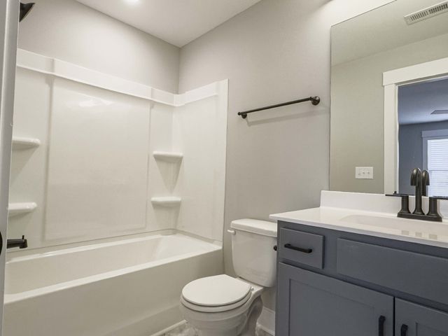 406 Jonathan Wade Circle, Clarksville, TN 37043