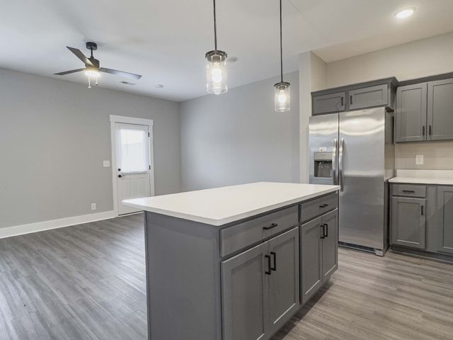 406 Jonathan Wade Circle, Clarksville, TN 37043