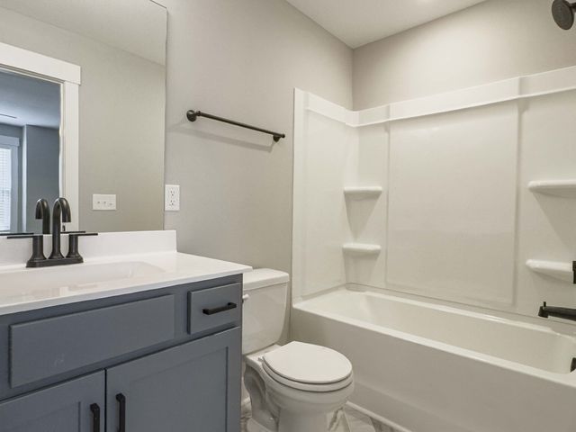406 Jonathan Wade Circle, Clarksville, TN 37043