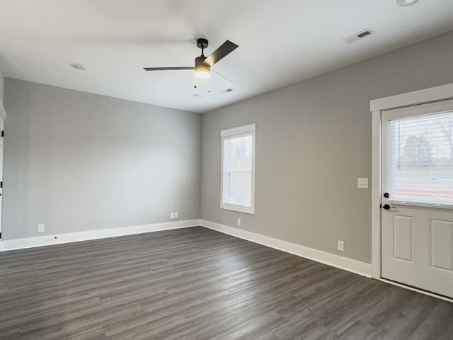 406 Jonathan Wade Circle, Clarksville, TN 37043