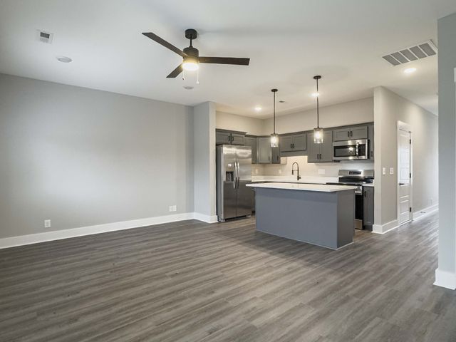 406 Jonathan Wade Circle, Clarksville, TN 37043
