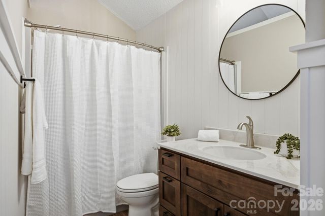 8186 NC 183 Highway, Linville Falls, NC 28657