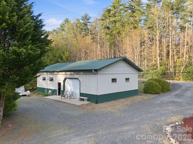 8186 NC 183 Highway, Linville Falls, NC 28657