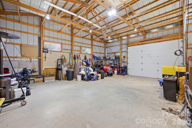 8186 NC 183 Highway, Linville Falls, NC 28657