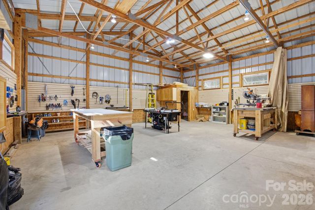 8186 NC 183 Highway, Linville Falls, NC 28657