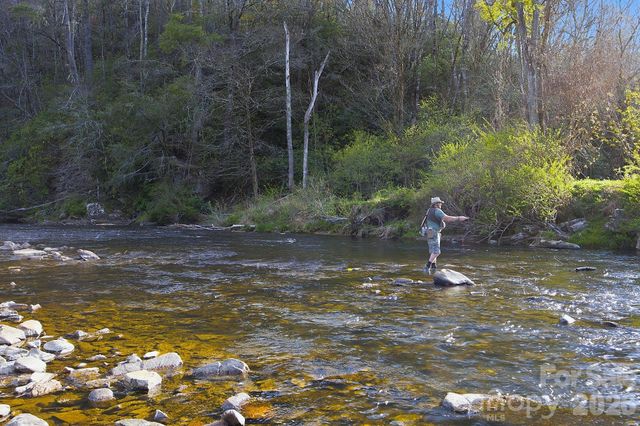 8186 NC 183 Highway, Linville Falls, NC 28657