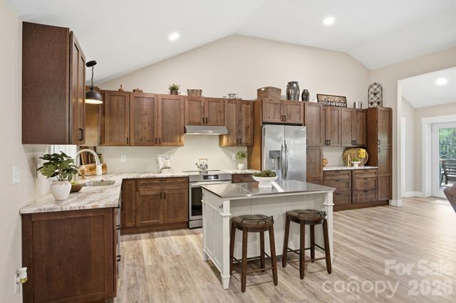 8186 NC 183 Highway, Linville Falls, NC 28657