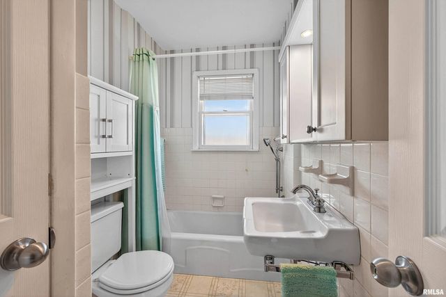 525 GREEN Court, Colona, IL 61241