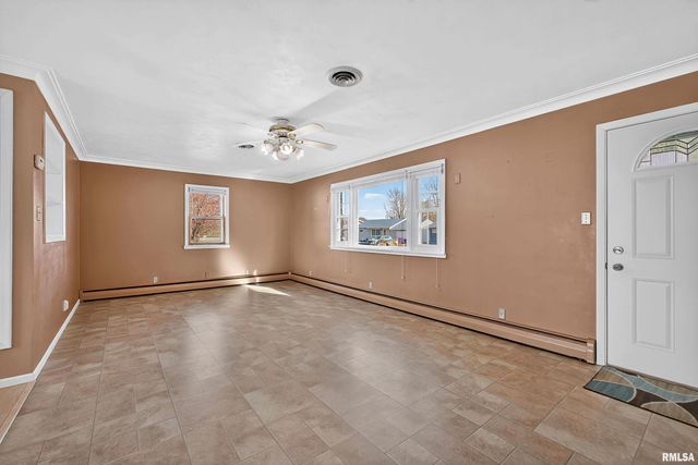 525 GREEN Court, Colona, IL 61241