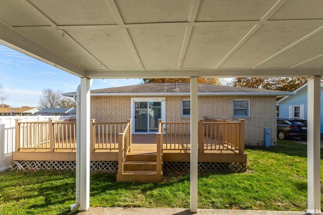 525 GREEN Court, Colona, IL 61241