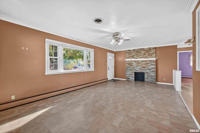 525 GREEN Court, Colona, IL 61241