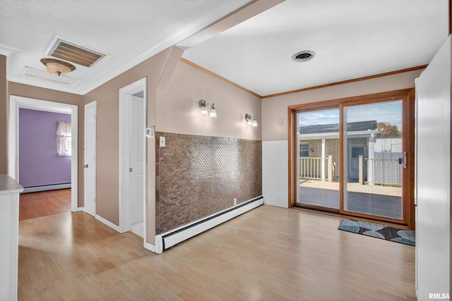 525 GREEN Court, Colona, IL 61241