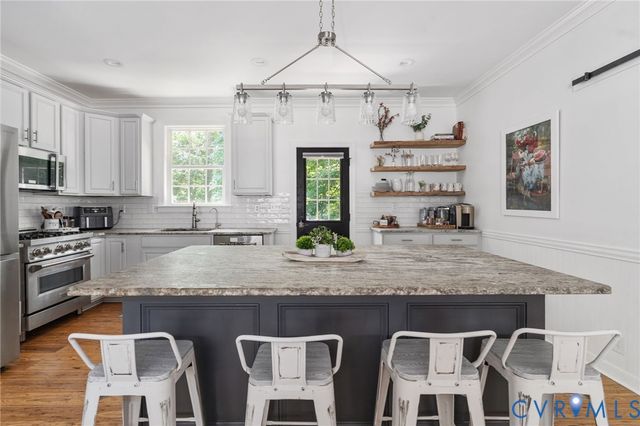 1755 Dispatch Rd, Quinton, VA 23141