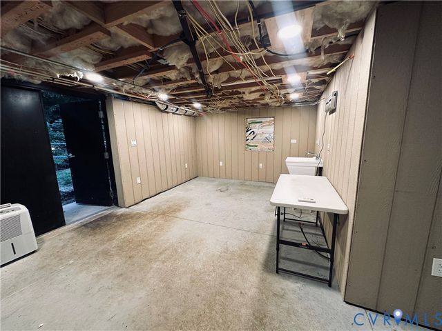 1755 Dispatch Rd, Quinton, VA 23141