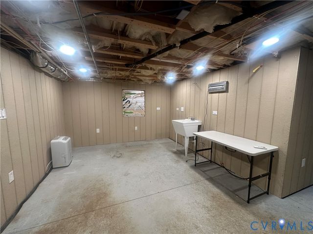 1755 Dispatch Rd, Quinton, VA 23141