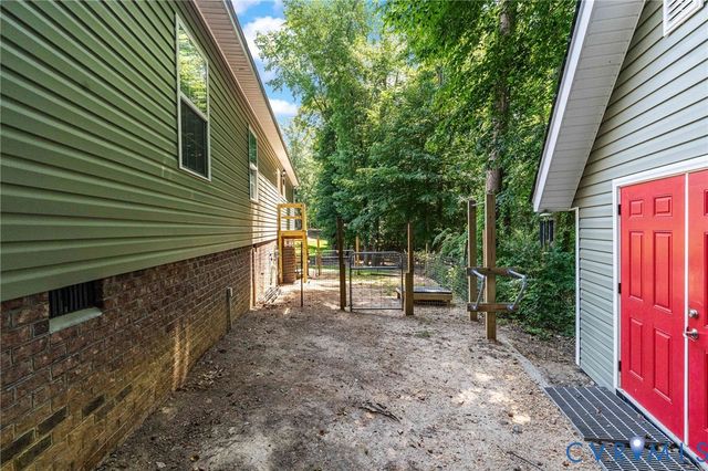 1755 Dispatch Rd, Quinton, VA 23141