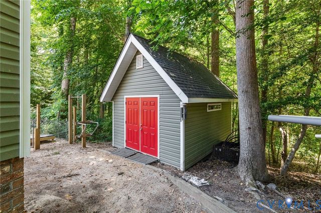 1755 Dispatch Rd, Quinton, VA 23141