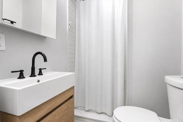 168 Endicott St 1, Boston, MA 02113