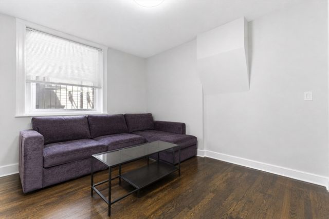 168 Endicott St 1, Boston, MA 02113