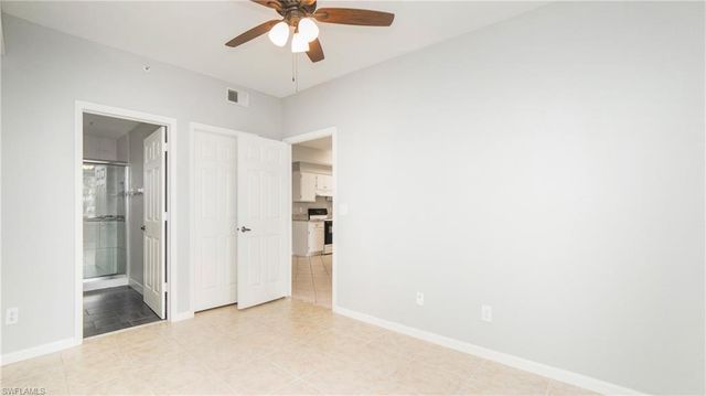 4620 Saint Croix LN 914, Naples, FL 34109