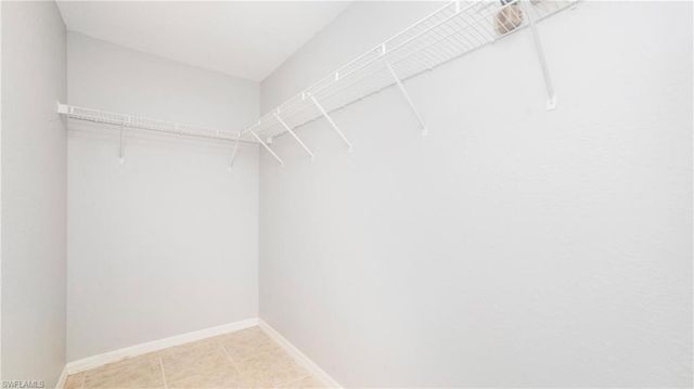 4620 Saint Croix LN 914, Naples, FL 34109