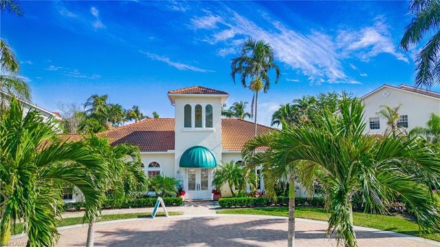 4620 Saint Croix LN 914, Naples, FL 34109