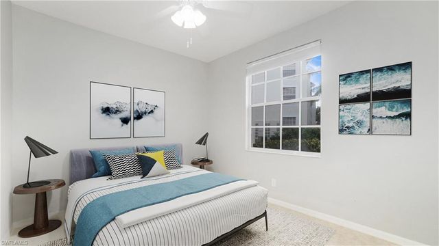 4620 Saint Croix LN 914, Naples, FL 34109