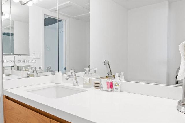 2301 Collins Ave 504, Miami Beach, FL 33139