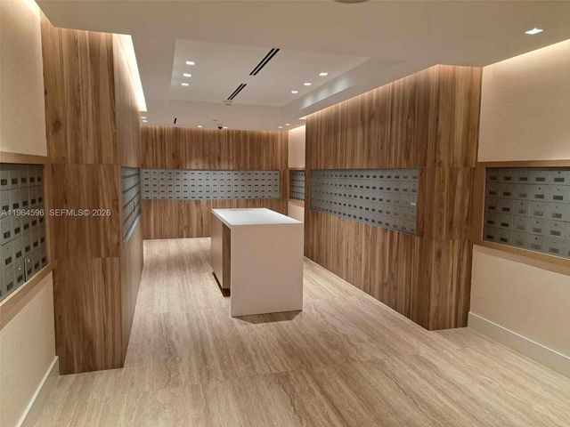 2301 Collins Ave 504, Miami Beach, FL 33139