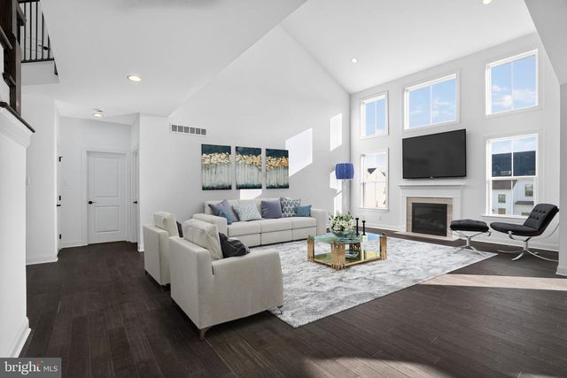 409 LONGVIEW DR, Collegeville, PA 19426
