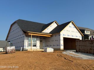3700 Scarlet Oak Ln, La Grange, KY 40031