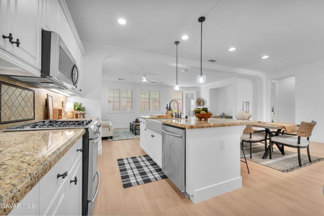 5816 W Avenue K13, Lancaster, CA 93536