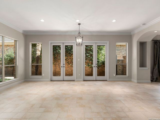 9 Rugby Lane, San Antonio, TX 78257