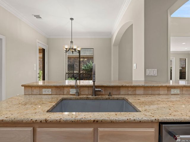 9 Rugby Lane, San Antonio, TX 78257