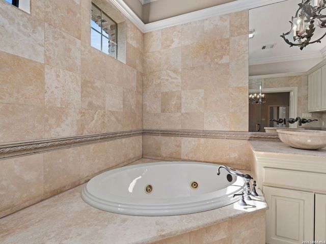 9 Rugby Lane, San Antonio, TX 78257