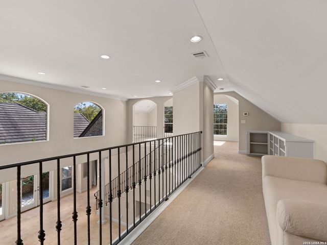 9 Rugby Lane, San Antonio, TX 78257