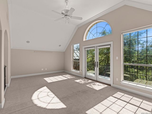 9 Rugby Lane, San Antonio, TX 78257