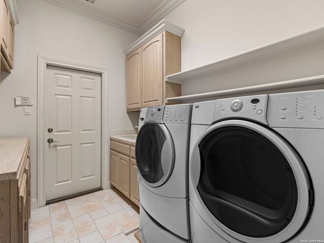 9 Rugby Lane, San Antonio, TX 78257