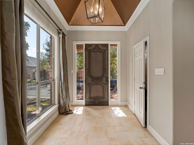 9 Rugby Lane, San Antonio, TX 78257