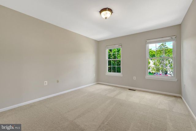 3 WHALEY CT, Sterling, VA 20165