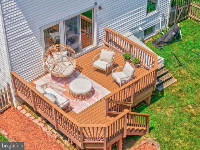 3 WHALEY CT, Sterling, VA 20165